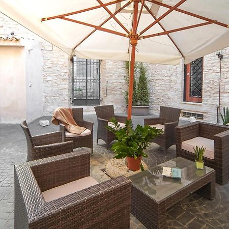 Palazzo Bozzoni Assisi boutique apartments Esterno foto
